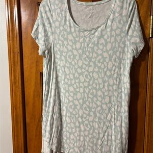 Apt. 9 Light Blue Animal Print Short Sleeve Top